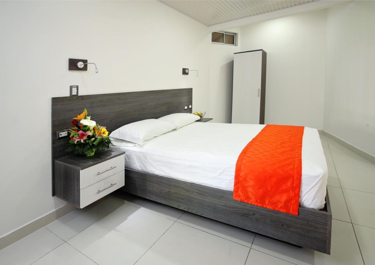 Hotel Milan Costa Rica サンホセ エクステリア 写真