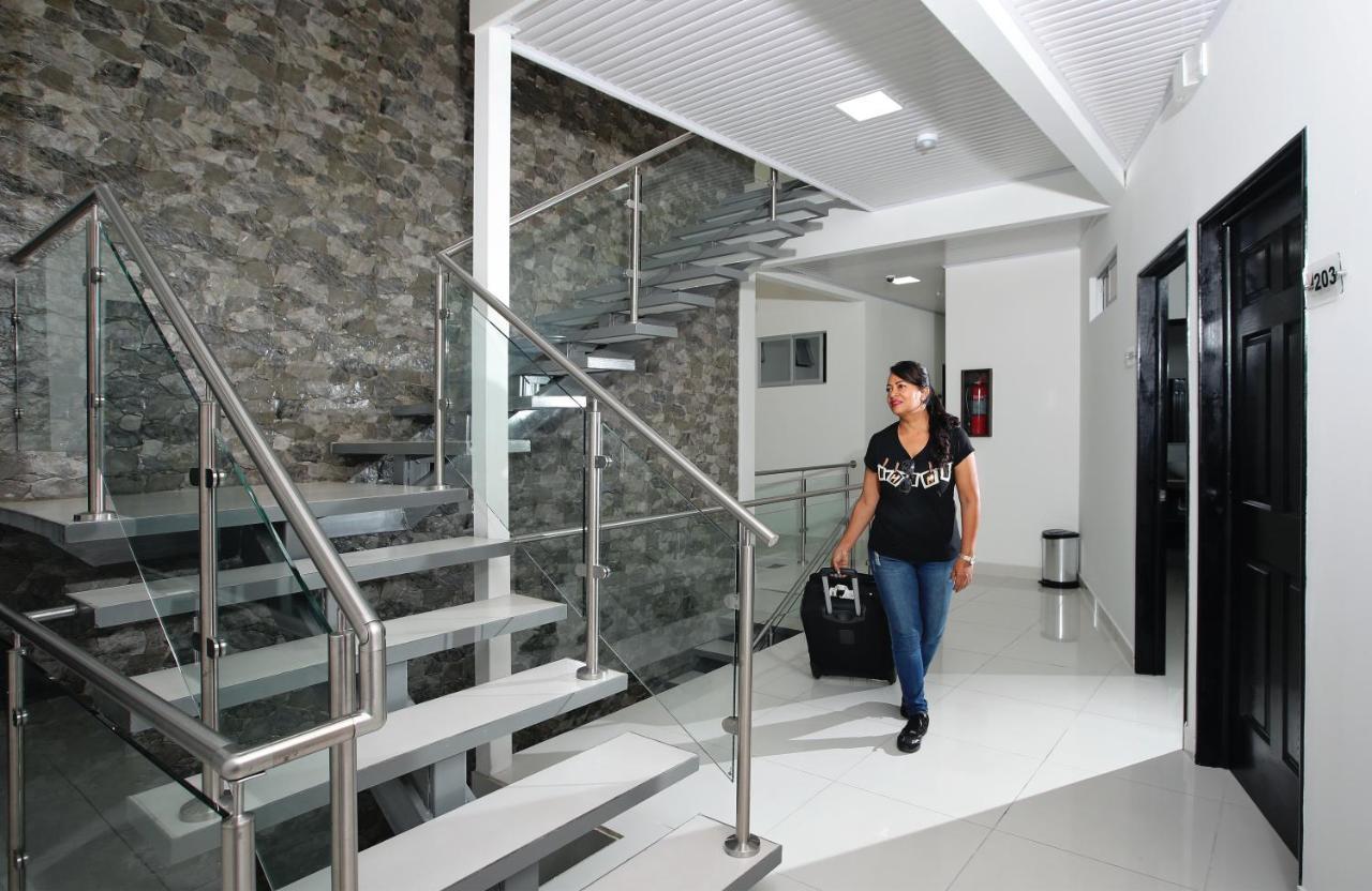 Hotel Milan Costa Rica サンホセ エクステリア 写真
