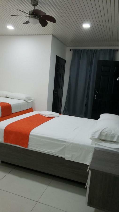 Hotel Milan Costa Rica サンホセ エクステリア 写真